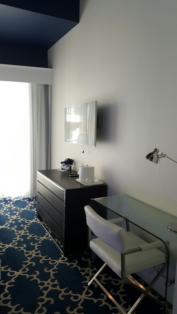 The Saint Hotel Key West, Autograph Collection