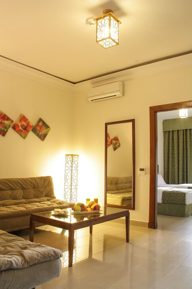 Lagoon Hotel & Resort