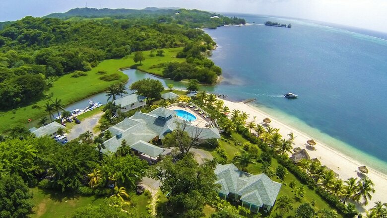 Hotel Turquoise Bay Dive & Beach Resort