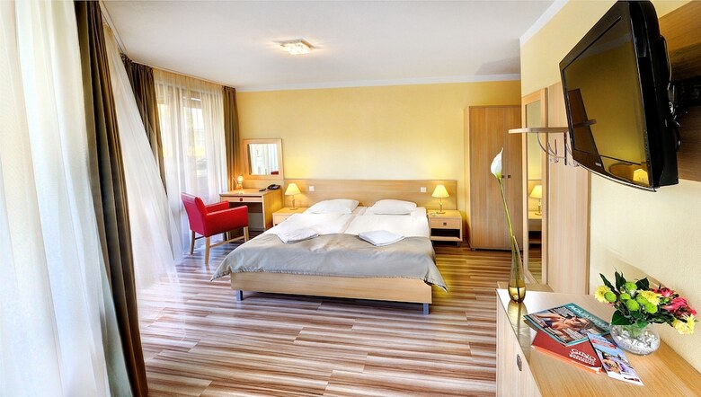 Apartamento Hotel Be?e?ov�