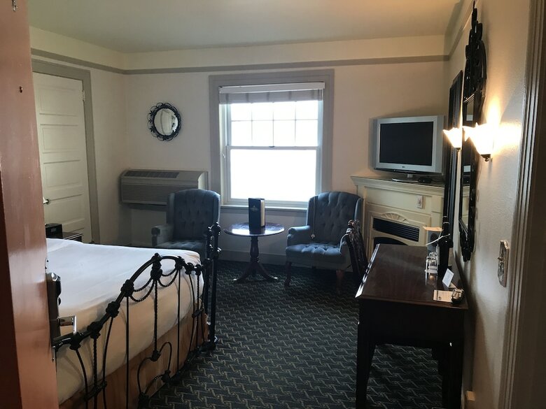 Columbia Gorge Hotel And Spa