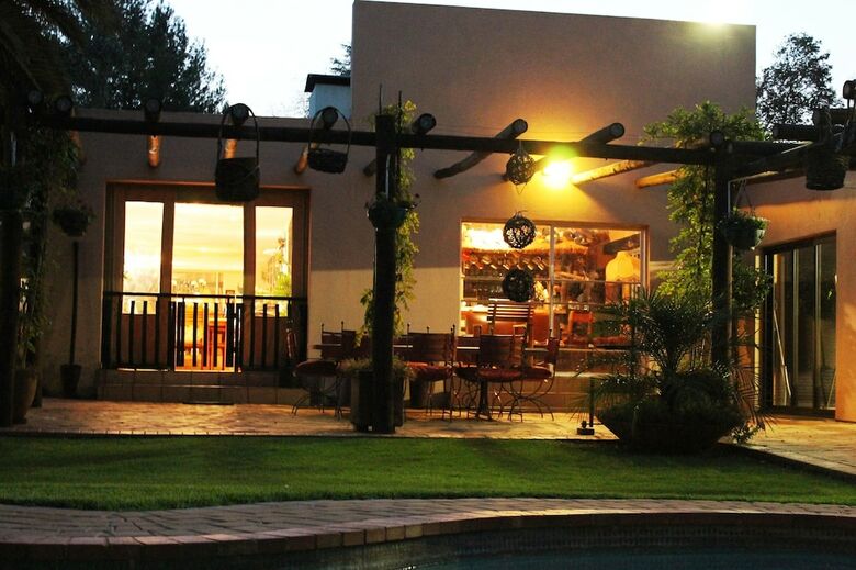 Hotel Birdsong Guest House