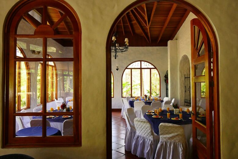 Apartamento Hotel Rio Perlas Spa And Resort