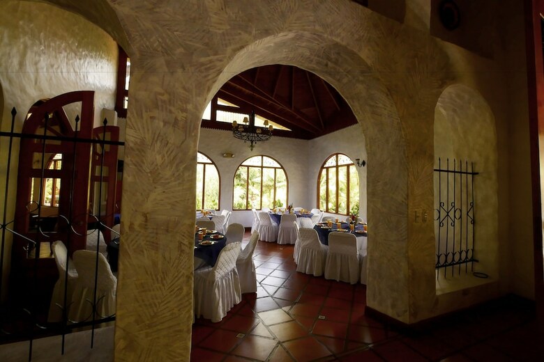 Apartamento Hotel Rio Perlas Spa And Resort