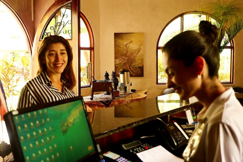 Apartamento Hotel Rio Perlas Spa And Resort