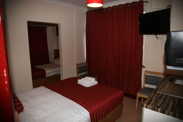Apartamentos Grove Hotel