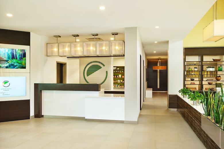 Hotel Element Fargo