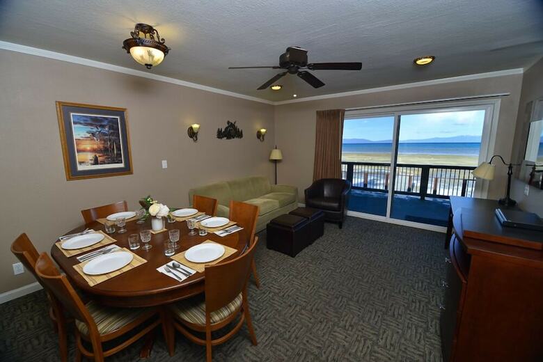 Beachcomber Inn