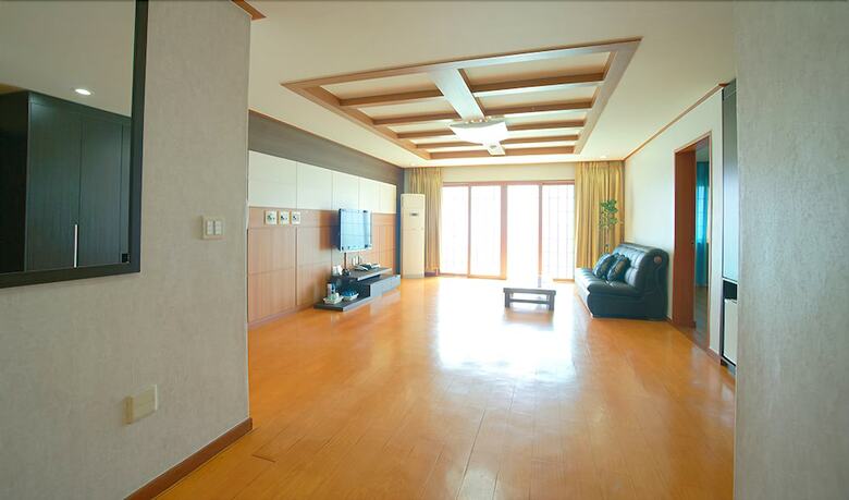 Hotel I-zone