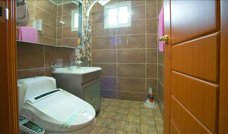 Hotel I-zone