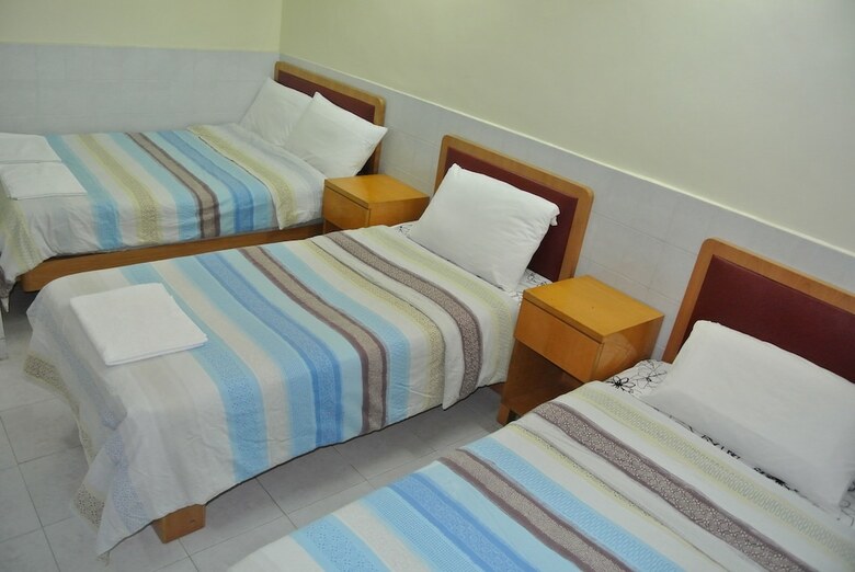 Hostal Fortunate Guest House