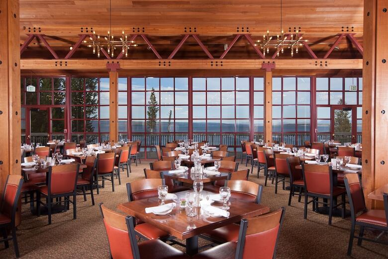 Hotel Grant Village - Inside The Park