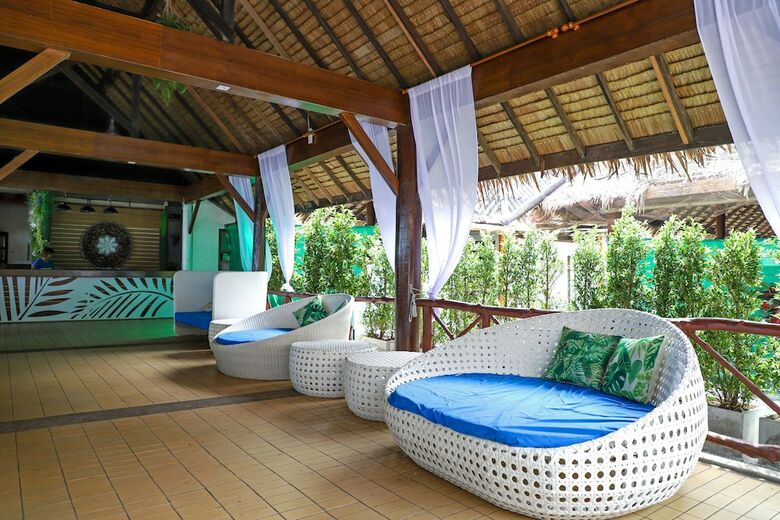 Hotel Coral Island Resort