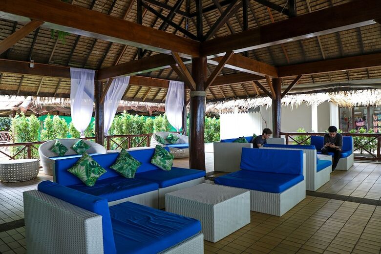 Hotel Coral Island Resort