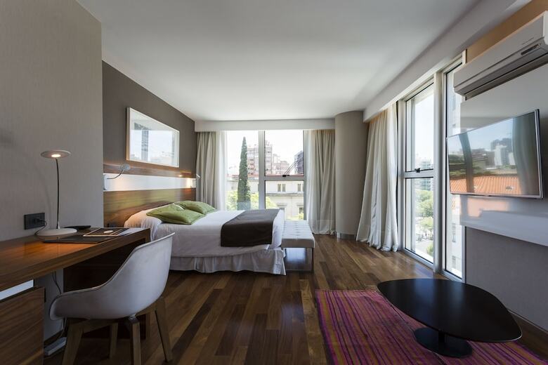 Yrigoyen 111 Hotel