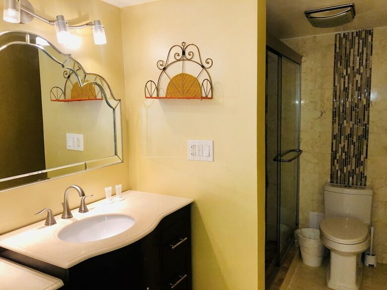Collins Apartments By Design Suites Miami