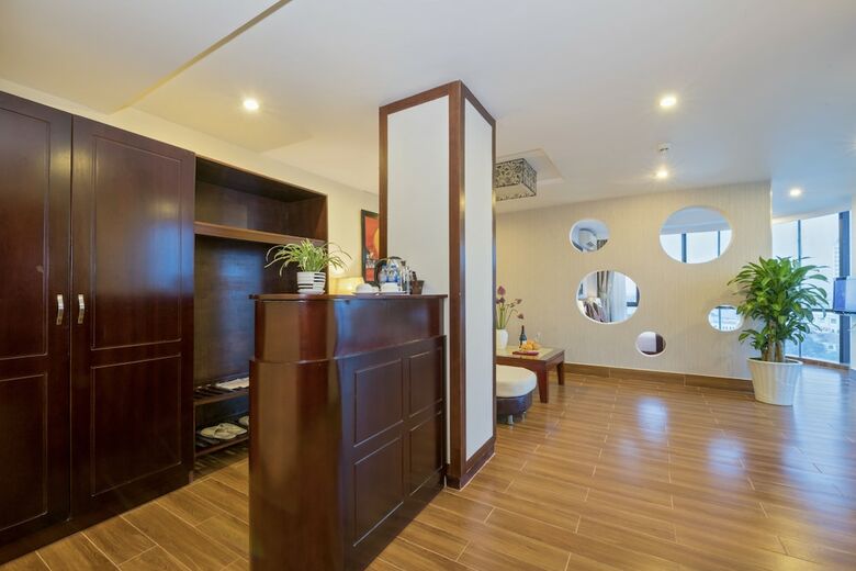 Tan Binh Hotel