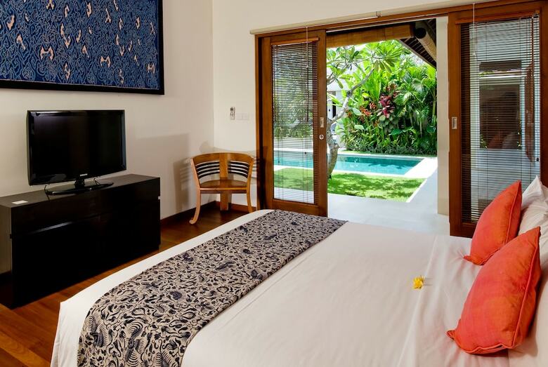 Saba Villa