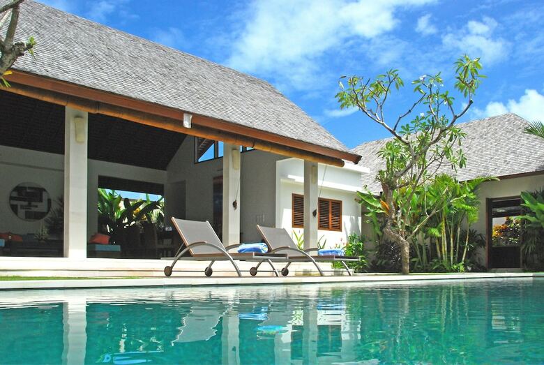 Saba Villa