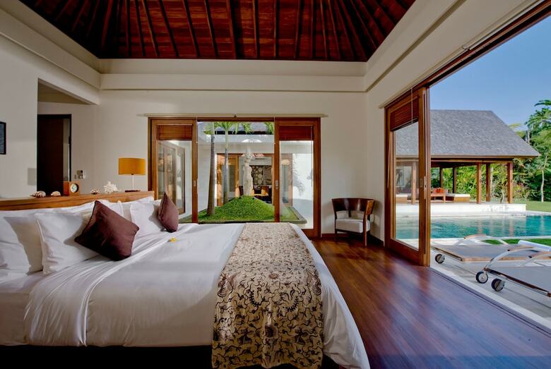 Saba Villa