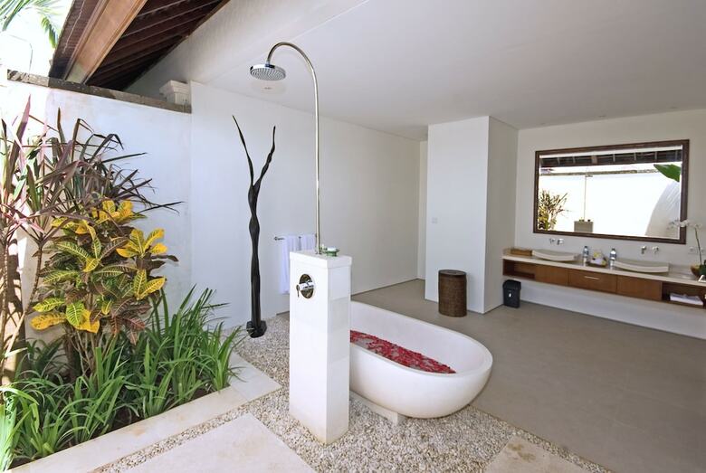 Saba Villa