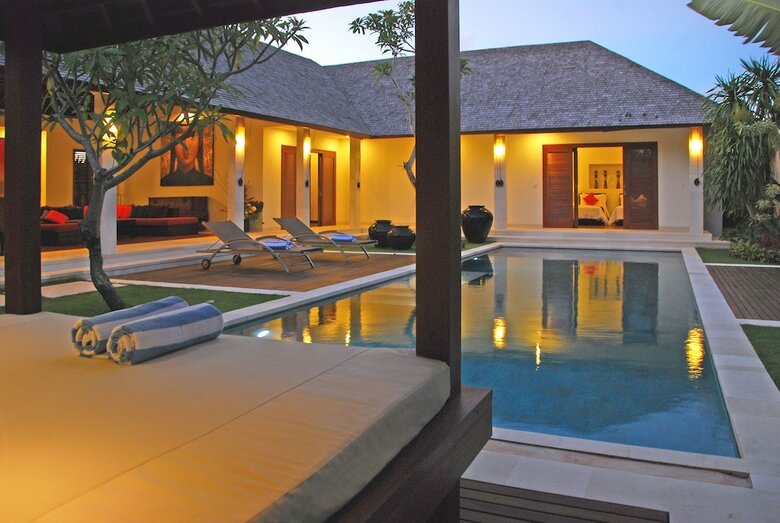 Saba Villa