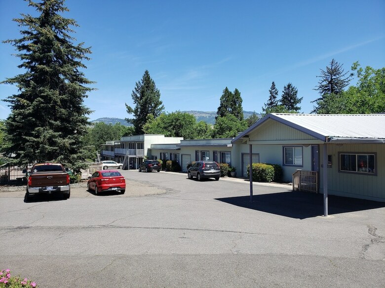 Ashland Motel - University