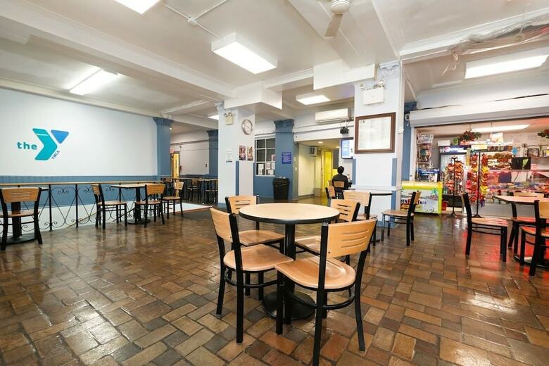 Hostal Flushing Ymca