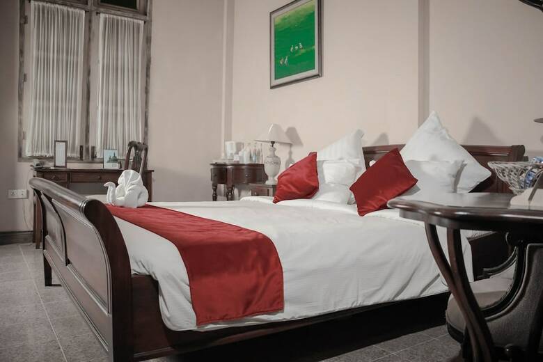Hotel Kayu Arum Resort