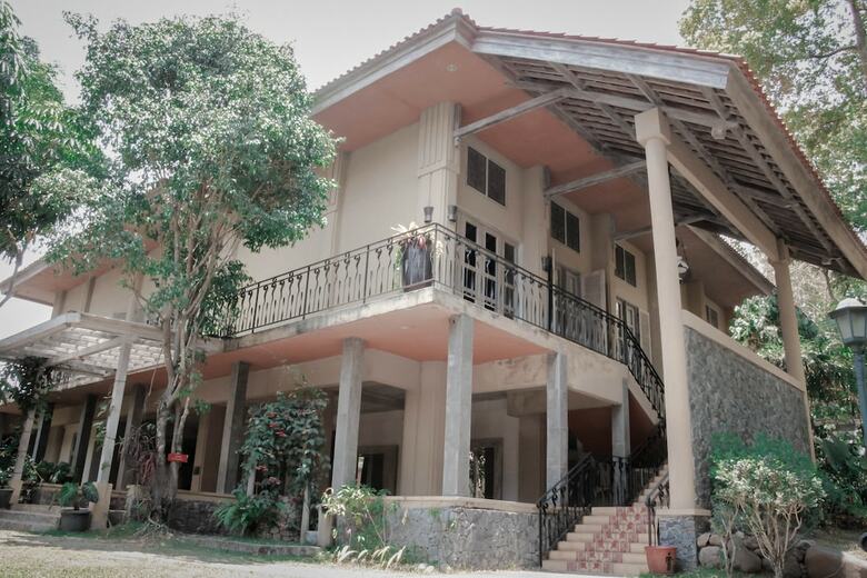 Hotel Kayu Arum Resort