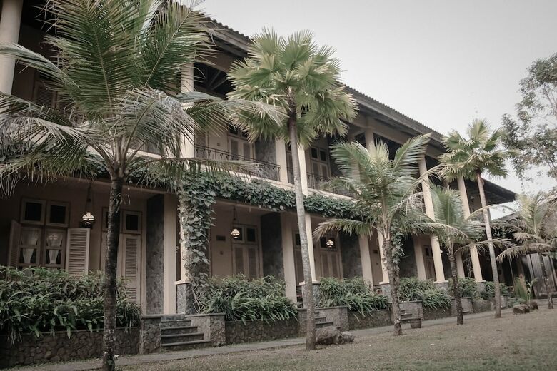 Hotel Kayu Arum Resort