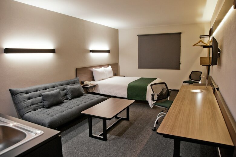 Hotel City Express Suites Puebla Finsa