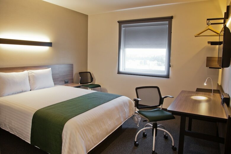 Hotel City Express Suites Puebla Finsa