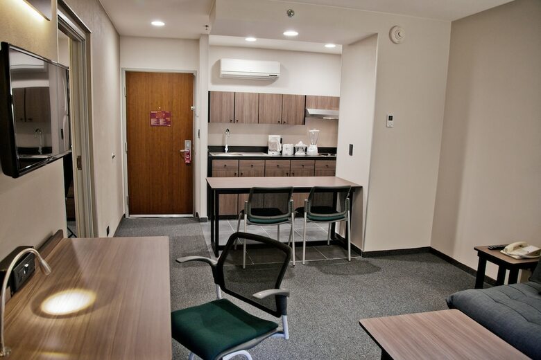 Hotel City Express Suites Puebla Finsa