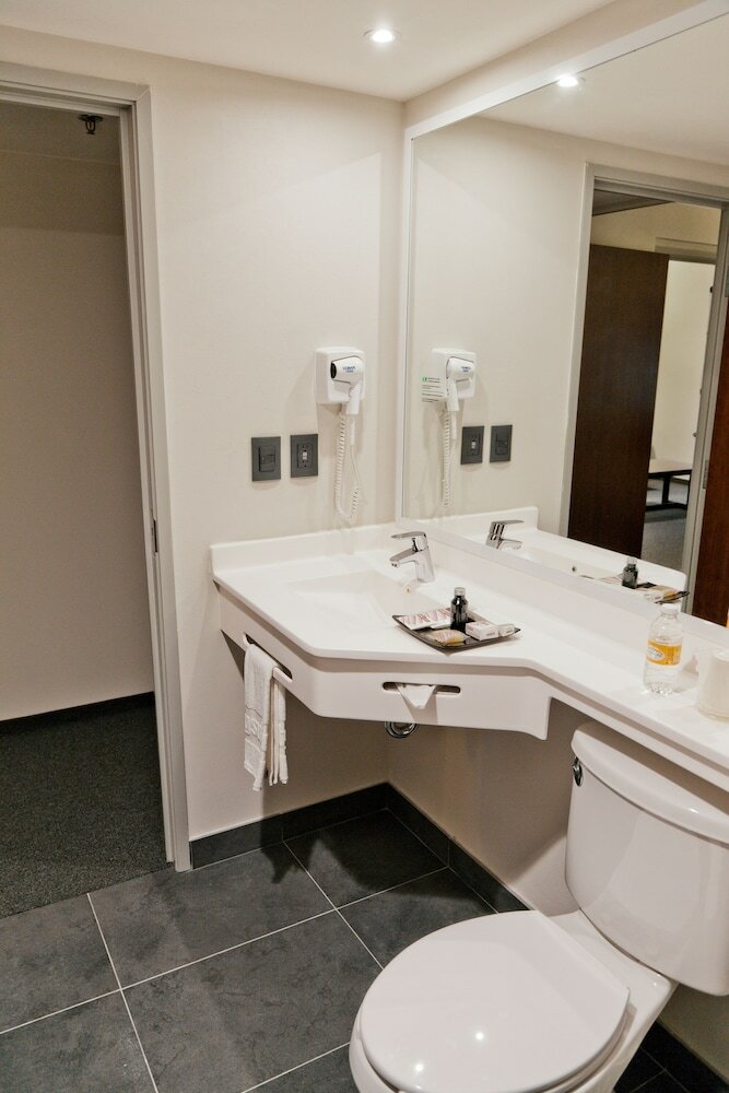 Hotel City Express Suites Puebla Finsa