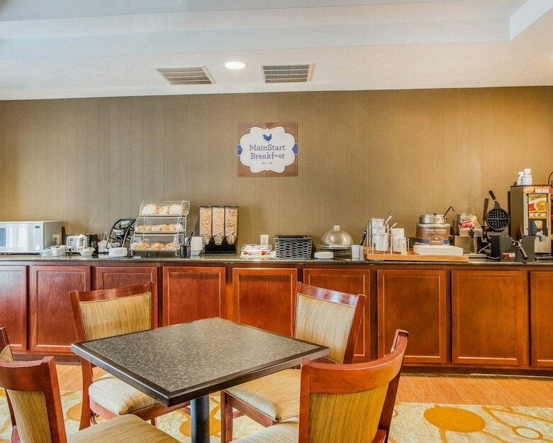 Hotel Mainstay Suites