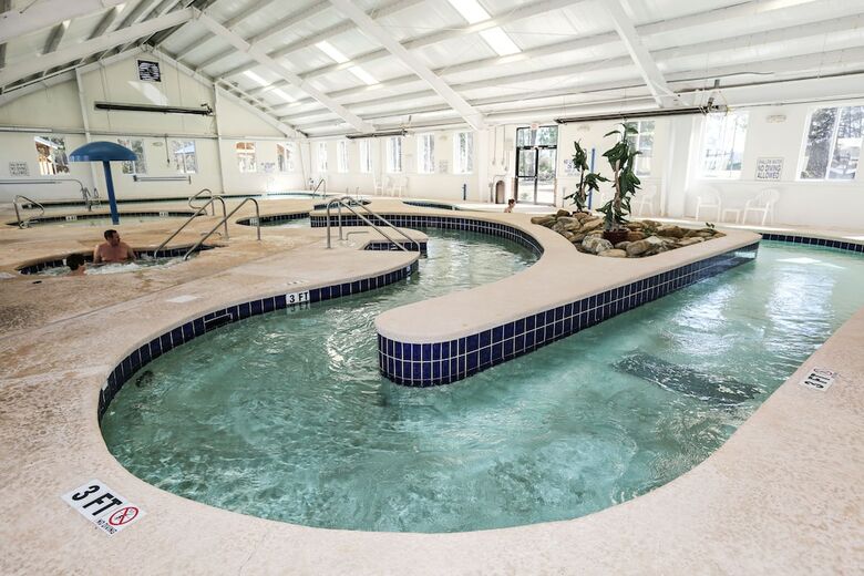 Hotel Myrtlewood Villas