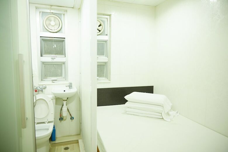 Hostal Me Easy Hostel