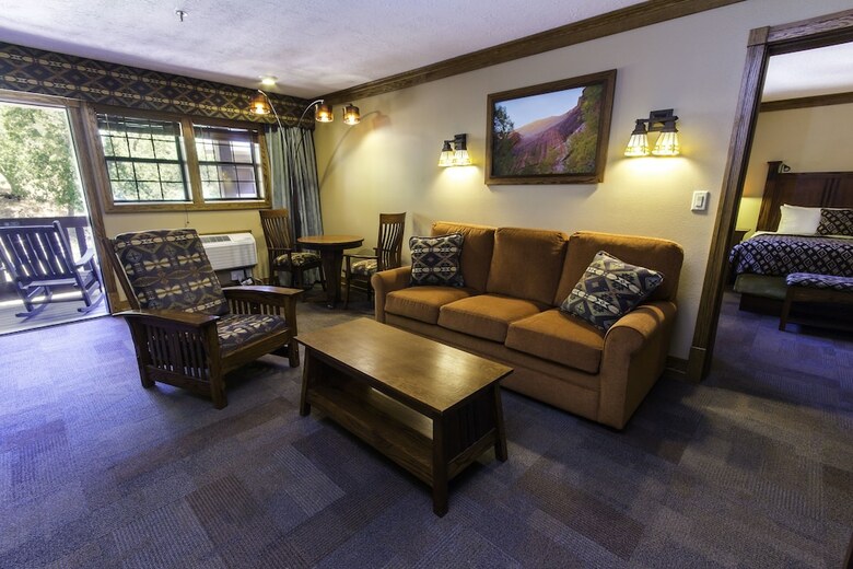 Hotel Zion Lodge - Inside The Park