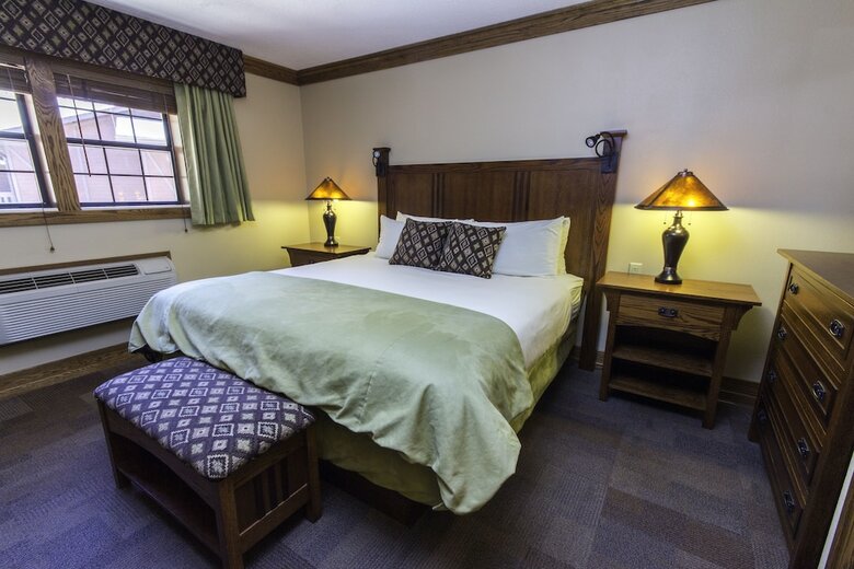 Hotel Zion Lodge - Inside The Park
