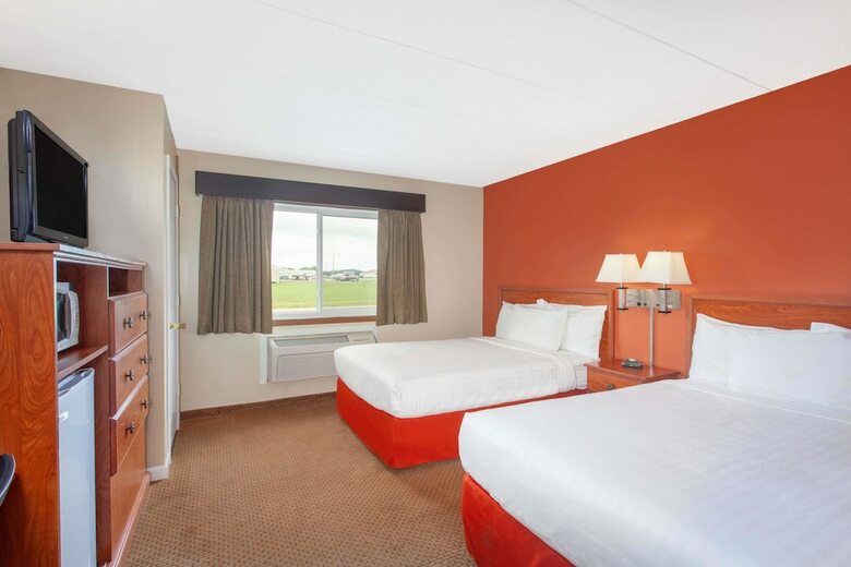 Hotel Americinn By Wyndham Willmar