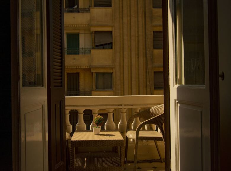 Hotel Minerva Downtown Hostel