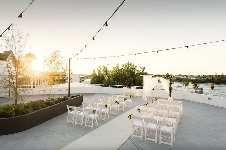 Tradewinds Hotel