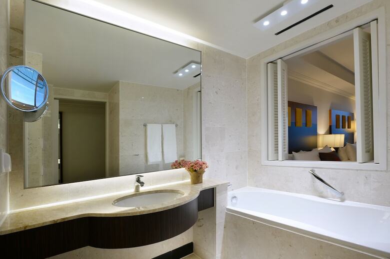 Hotel Ramada Plaza Jeju Ocean Front