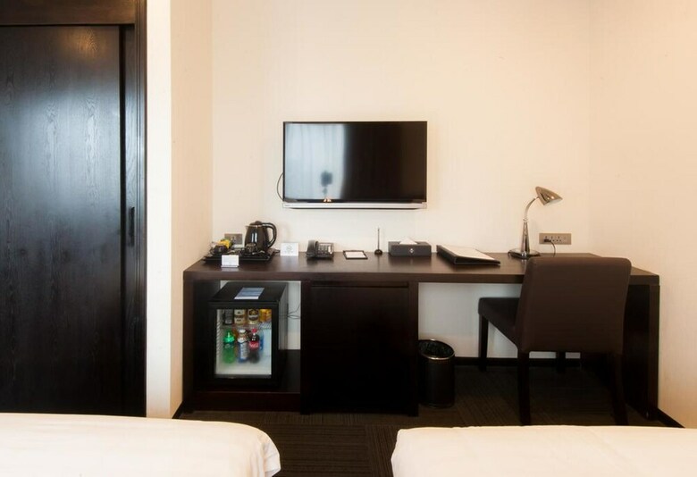 Sakura Hotel