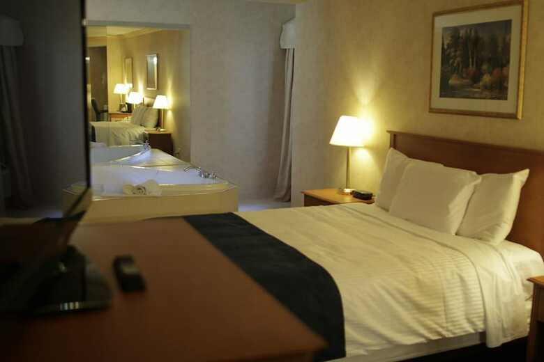 Glengate Hotel & Suites