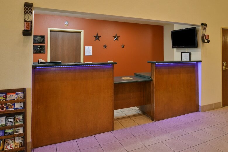 Hotel Star City Inn & Suites
