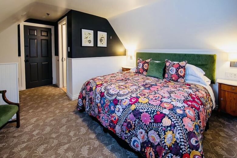 Bed & Breakfast West End Guest House