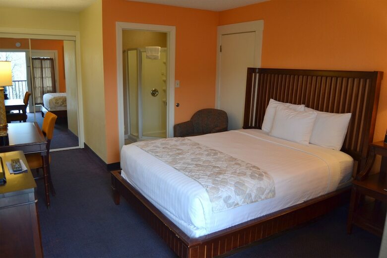Motel Cascades Inn