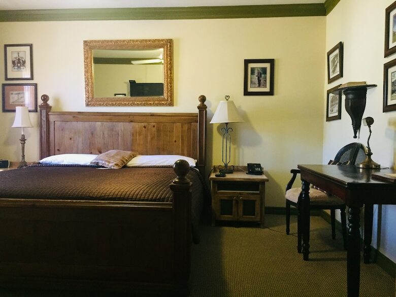 Coblentz Inn Boutique Hotel